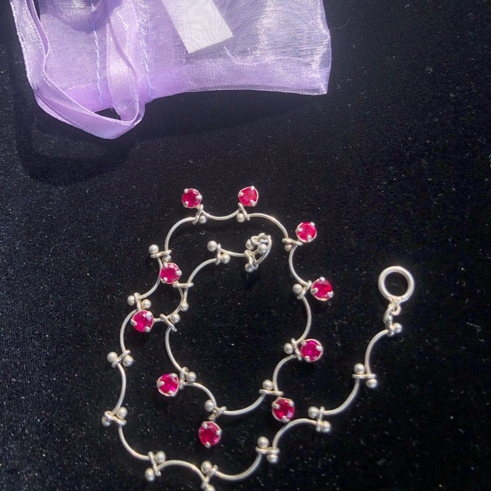 Beautiful double wrap silver and ruby bracelet - Picture 2 of 4